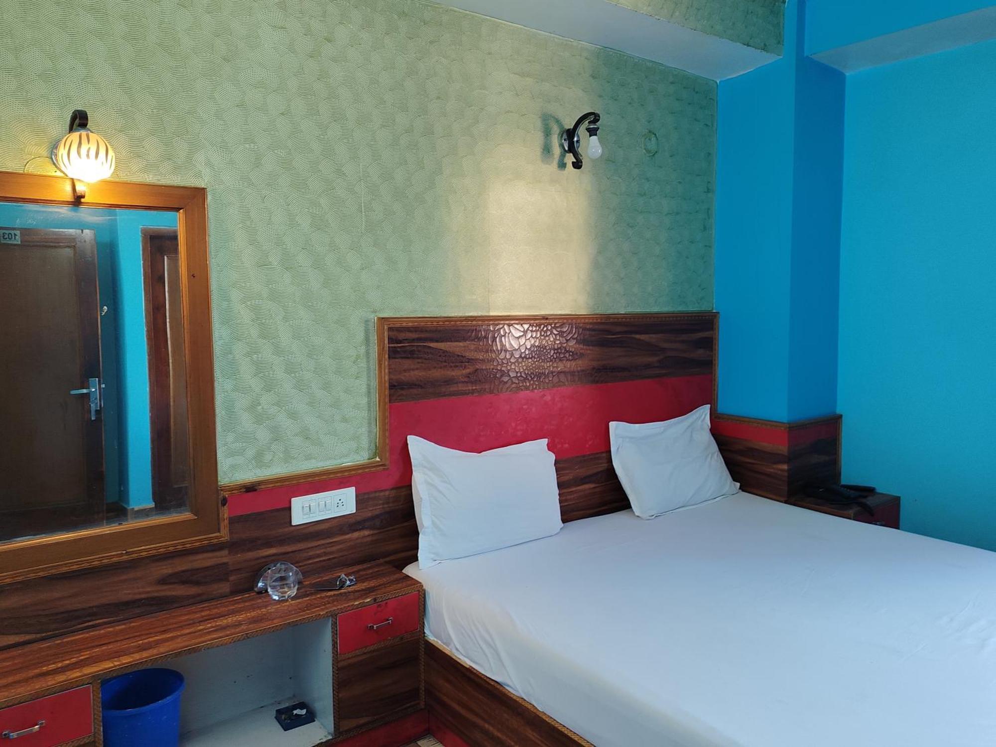 Hotel Tirupati Inn Hill View Shimla Exterior photo